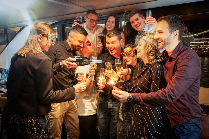 Silvester-Party-Schifffahrt 2026/27 auf der Donau in Budapest